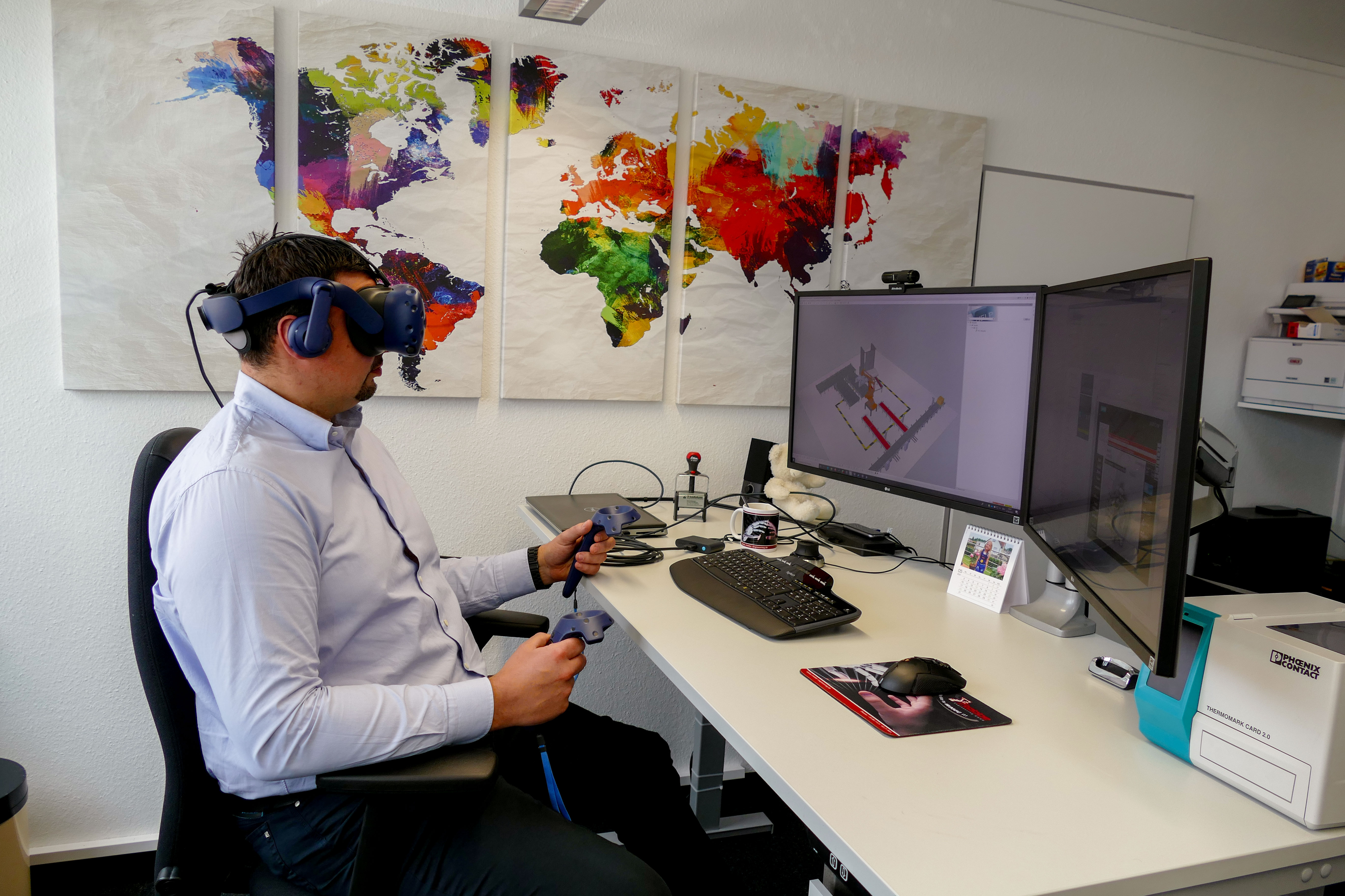 Virtuelle Betrachtung eines Anlagenkonzepts mit VR-Brille im Engineering